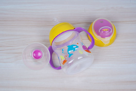 2 in 1 Vrije 6 Maand van de Uitsteekselzuiging BPA de Kop van Sippy van de 6 Onsbaby