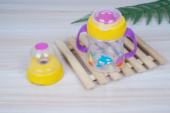 2 in 1 Vrije 6 Maand van de Uitsteekselzuiging BPA de Kop van Sippy van de 6 Onsbaby