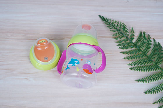 2 in 1 Vrije 6 Maand van de Uitsteekselzuiging BPA de Kop van Sippy van de 6 Onsbaby